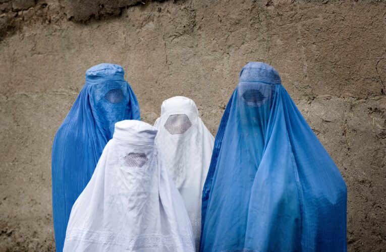 Землетрус в Афганістані: рятувальники лишали жінок під завалами