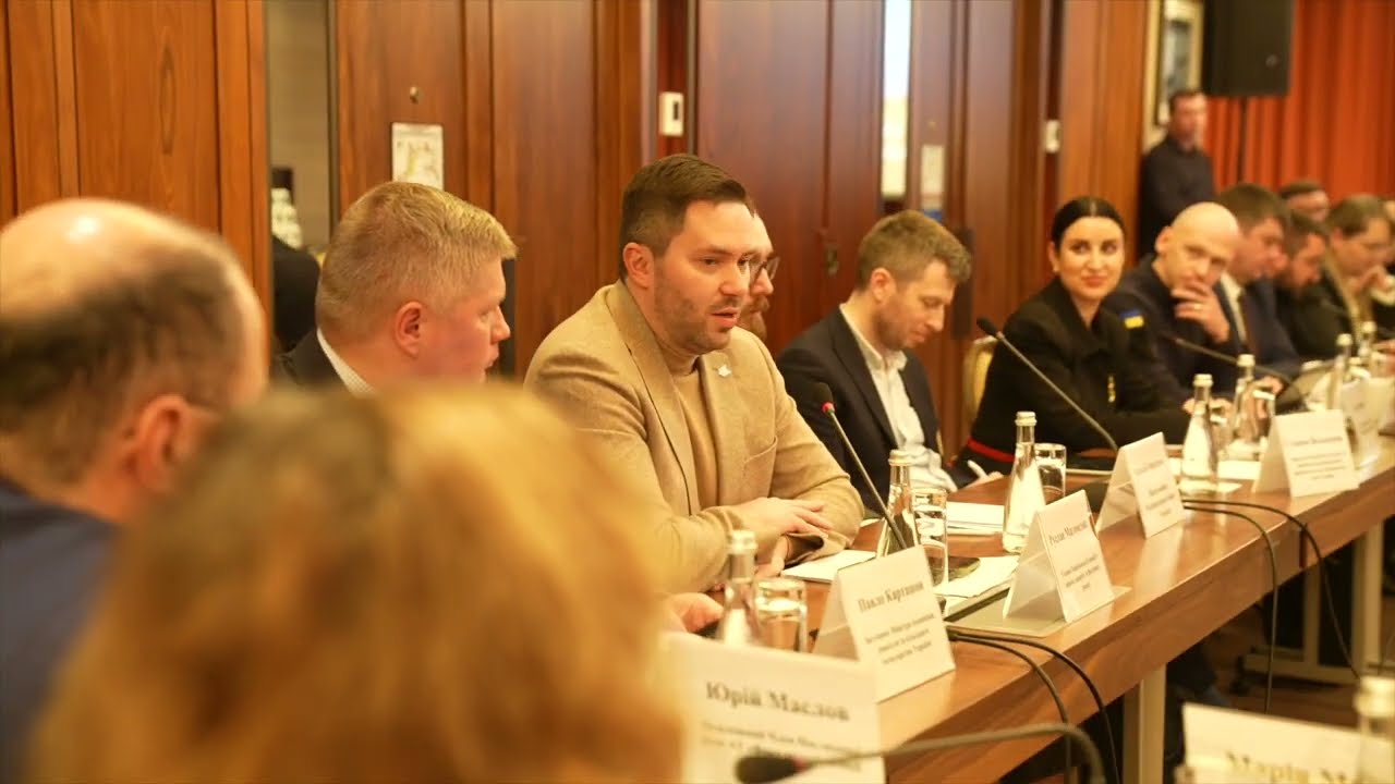 Голова Нацкомфінпослуг Руслан Магомедов про вплив Фонду декарбонізації на ринок зелених облігацій