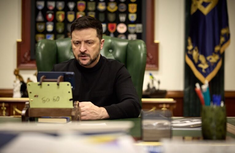 Робимо все, щоб документи були і щоб документи були реалістичними 23.12.2025