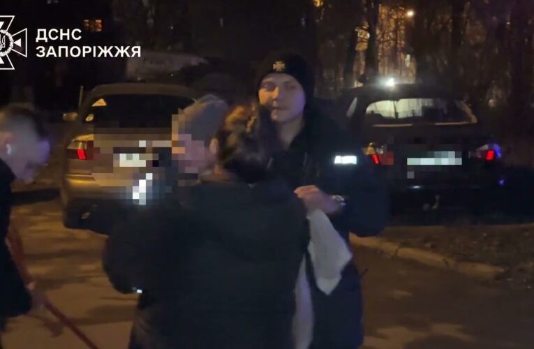 Запоріжжя: під час пожежі надзвичайники врятували п’ятьох людей, серед яких дитина