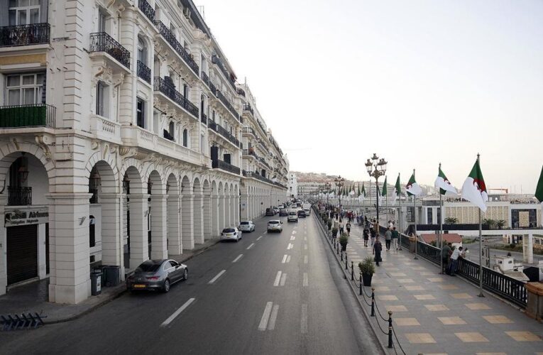 Алжир вимагає у Франції репарації “за злочини колоніалізму”