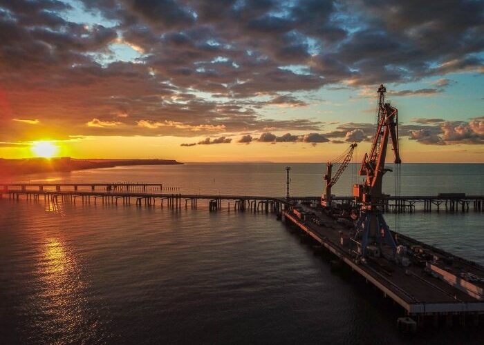 Дрони ГУР атакували один з найбільших нафтотерміналів Росії – ЗМІ