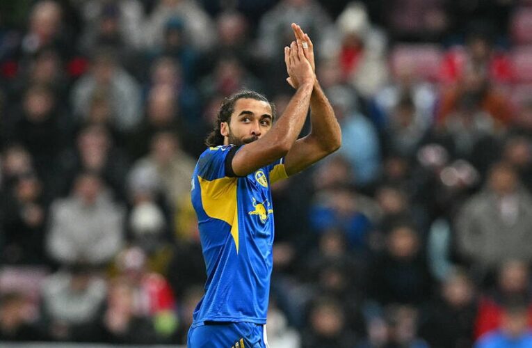 Форвард Лідса забиває в рекордному шостому матчі