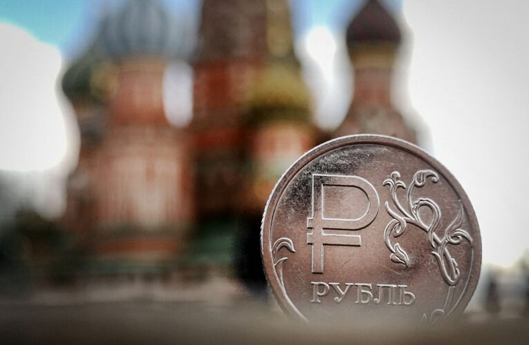 Кремль визнає тривале виснаження економіки – СЗРУ