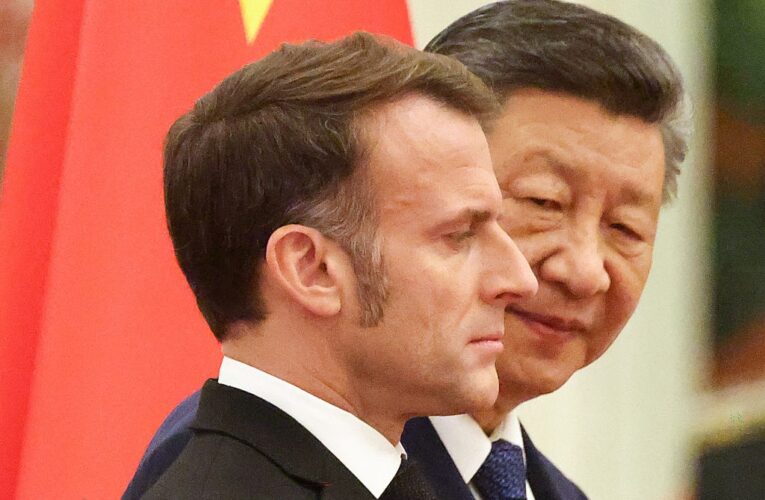 Макрон пригрозив Китаю запровадженням мит