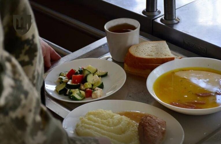 Мобілізованих у ТЦК забезпечать харчуванням за стандартами ЗСУ