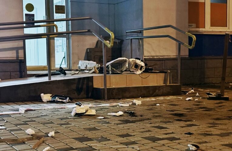 Над Одесою сильне полум’яне сяйво: РФ атакує БпЛА