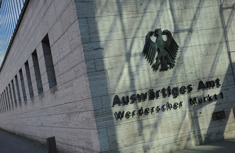 Німеччина викликала посла РФ через загрозу нацбезпеці