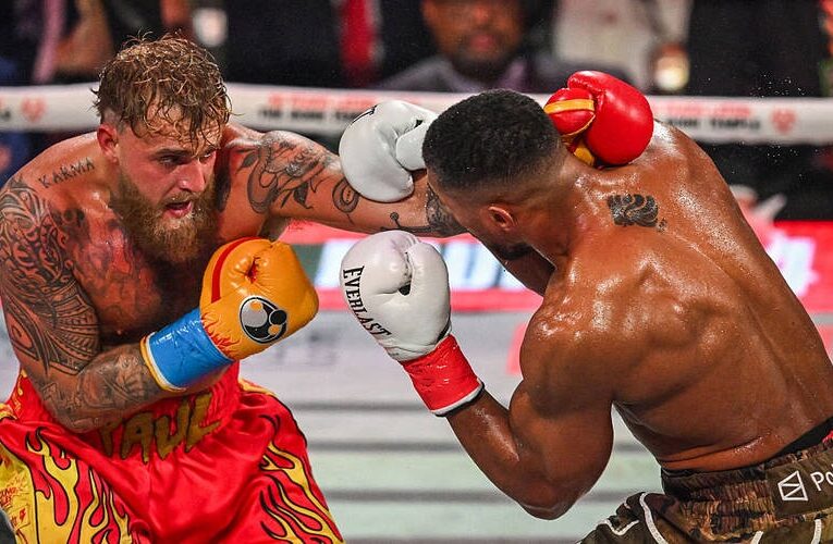 Перемігши Пола, Джошуа запропонував йому наступних суперників