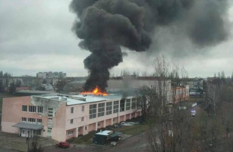 Росія атакувала дронами спортивну школу в Шостці