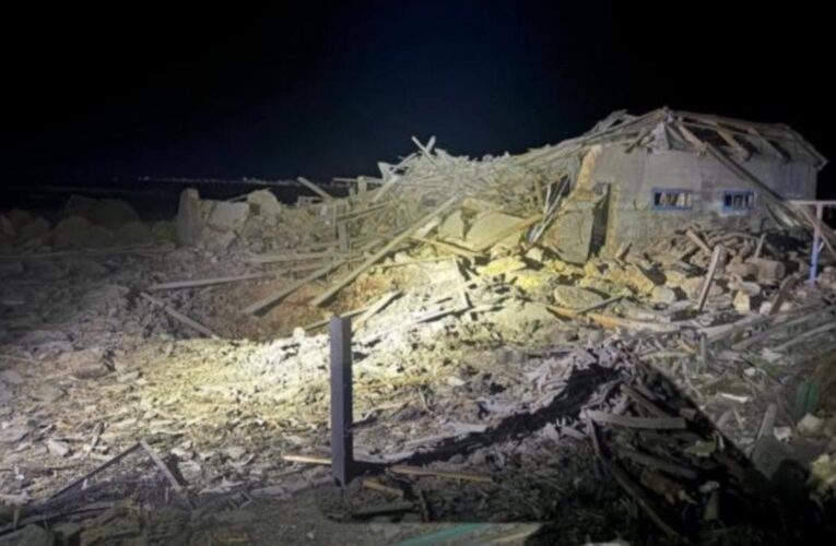 Росіяни скинули авіабомби на приватний сектор під Запоріжжям: є постраждалі