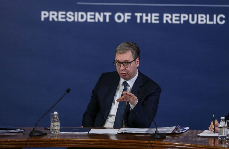 Сербія анонсувала відновлення обов’язкової військової служби