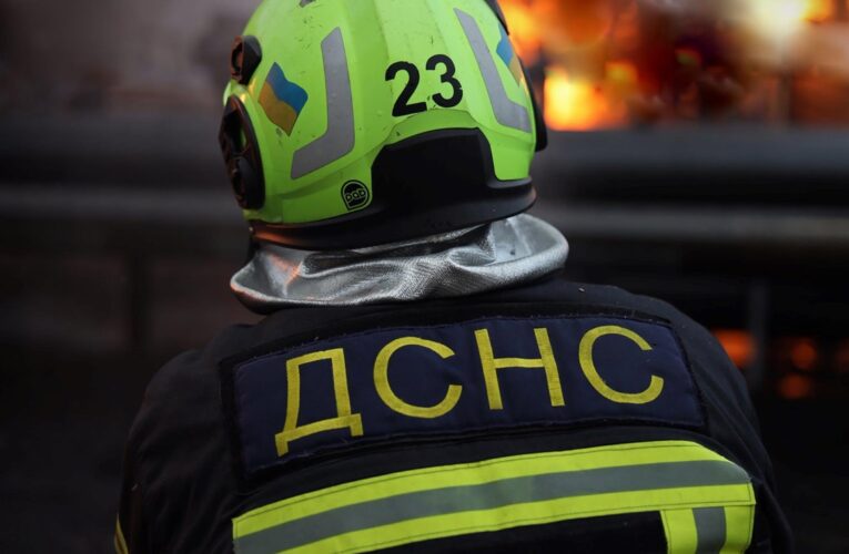 Шахед поцілив у багатоповерхівку в Чернігові