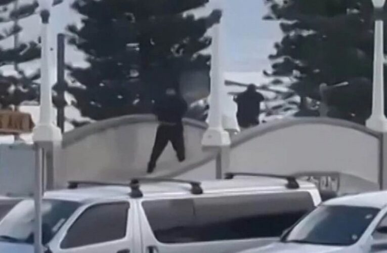 Теракт у Сіднеї: стрільцями виявилися батько й син