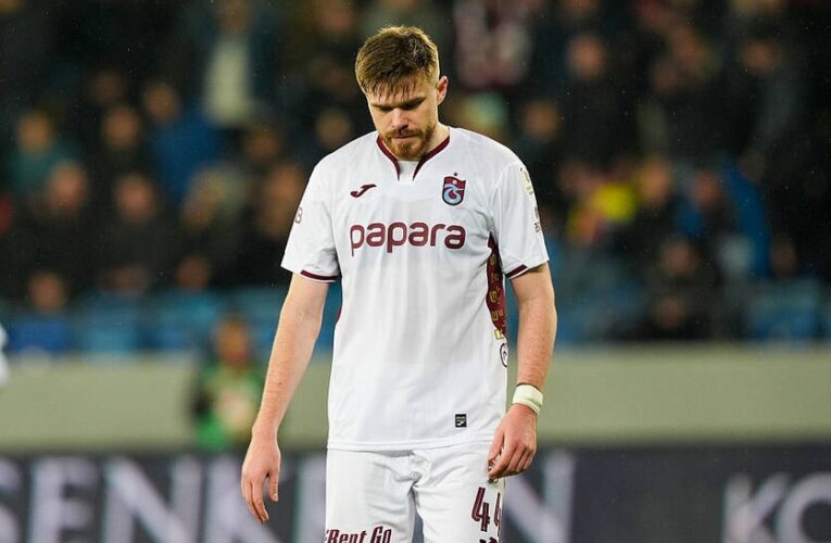 Турецький клуб не погодився на трансфер українця в Бенфіку