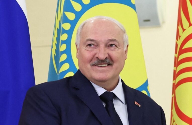 У Білорусі заявили про помилування 20 політв’язнів