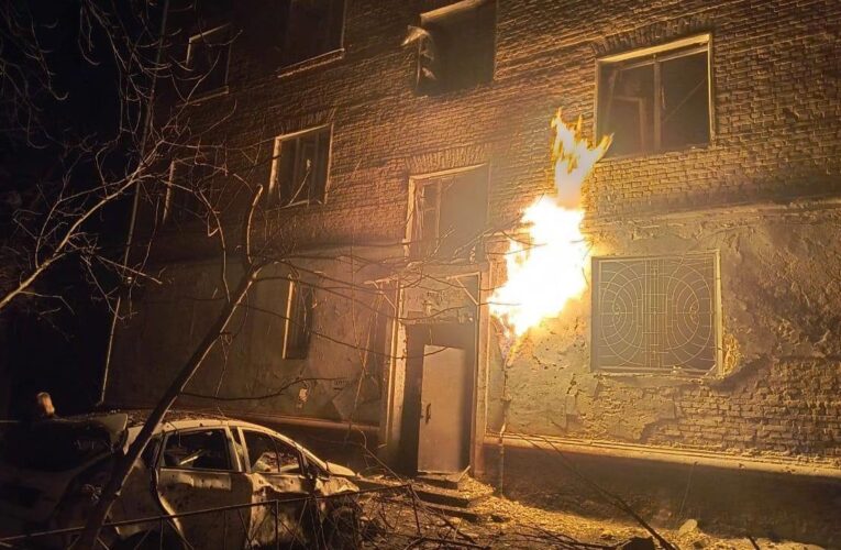 У Чернігові БПЛА вибухнув біля багатоповерхівки