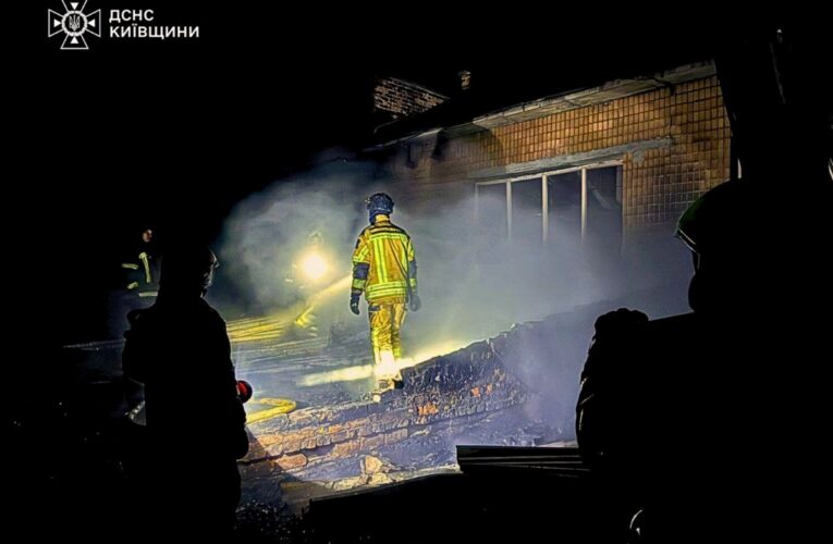 У Фастові через обстріл виникли пожежі