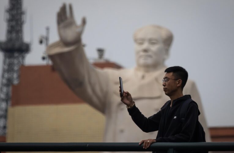 У Китаї каратимуть за “непристойний контент” у приватних повідомленнях