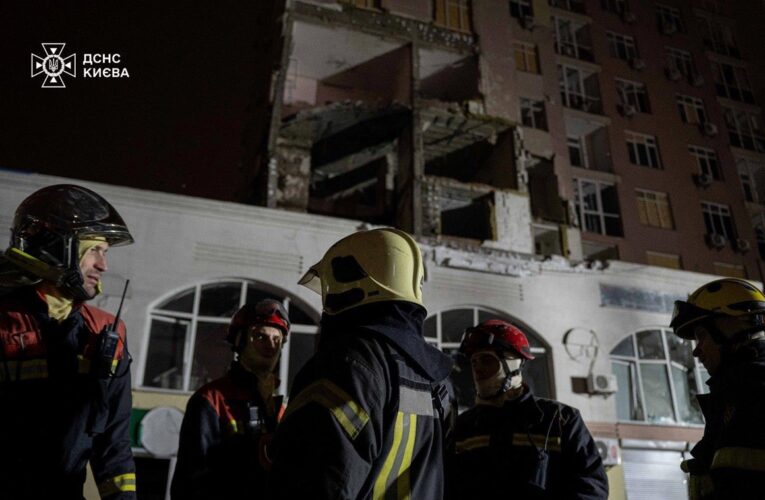 У Києві завершили рятувальні роботи після атаки РФ