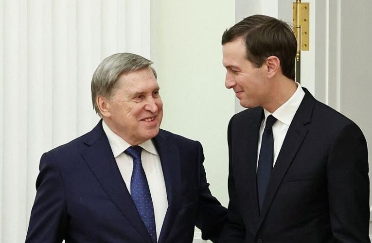 У Кремлі розповіли, хто матиме ключову роль у написанні мирного плану