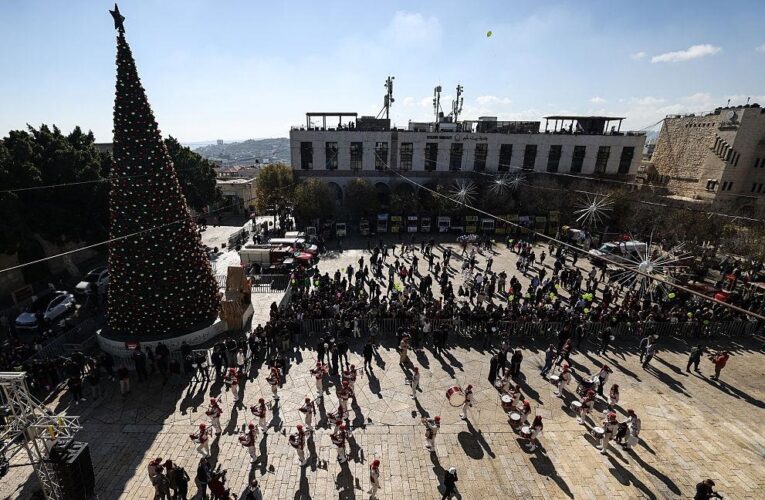 У Віфлеємі відновили різдвяні святкування після двох років війни в Газі