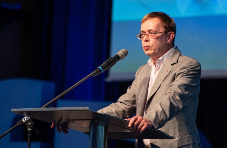 Україна скасувала візит євродепутатів через проросійського політика – ЗМІ