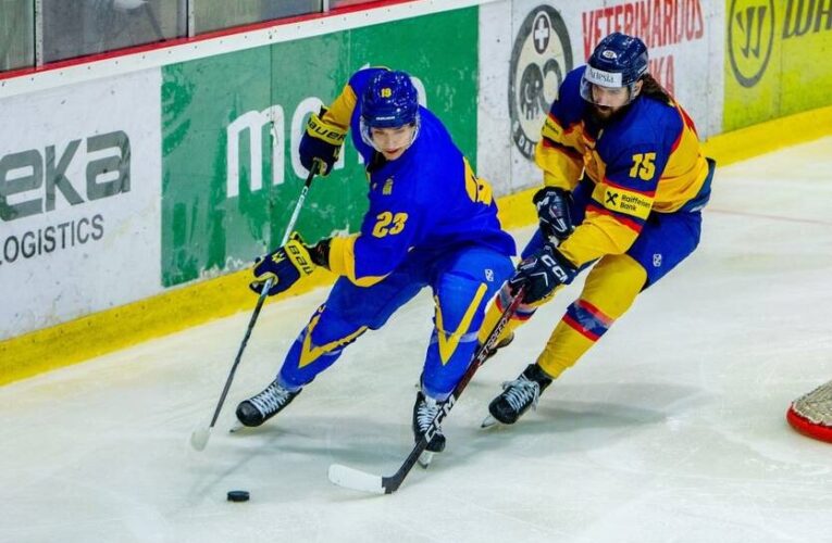 Українські хокеїсти перемогли румунів, але завтра буде ще одна зустріч