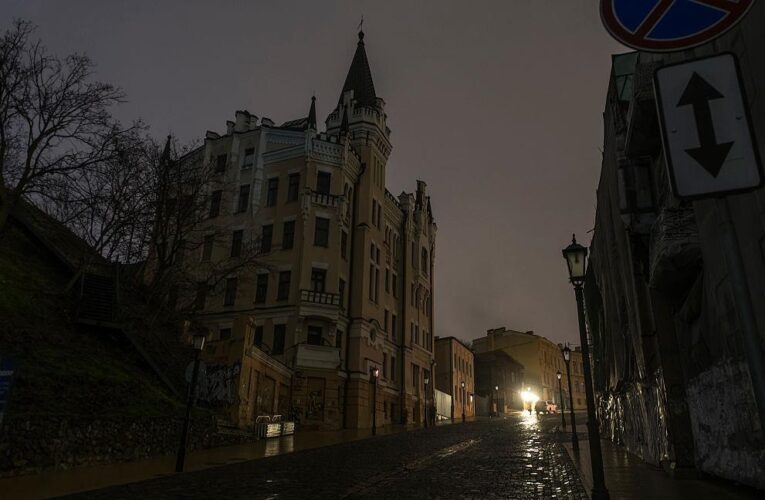 Укренерго оцінило термін відновлення енергосистеми