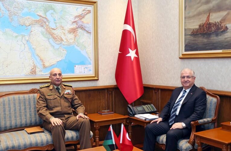 В Туреччині розбився літак глави Генштабу Лівії