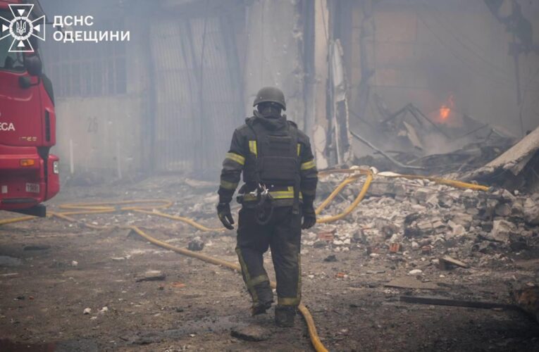 В Україні понад мільйон людей без світла – МВС