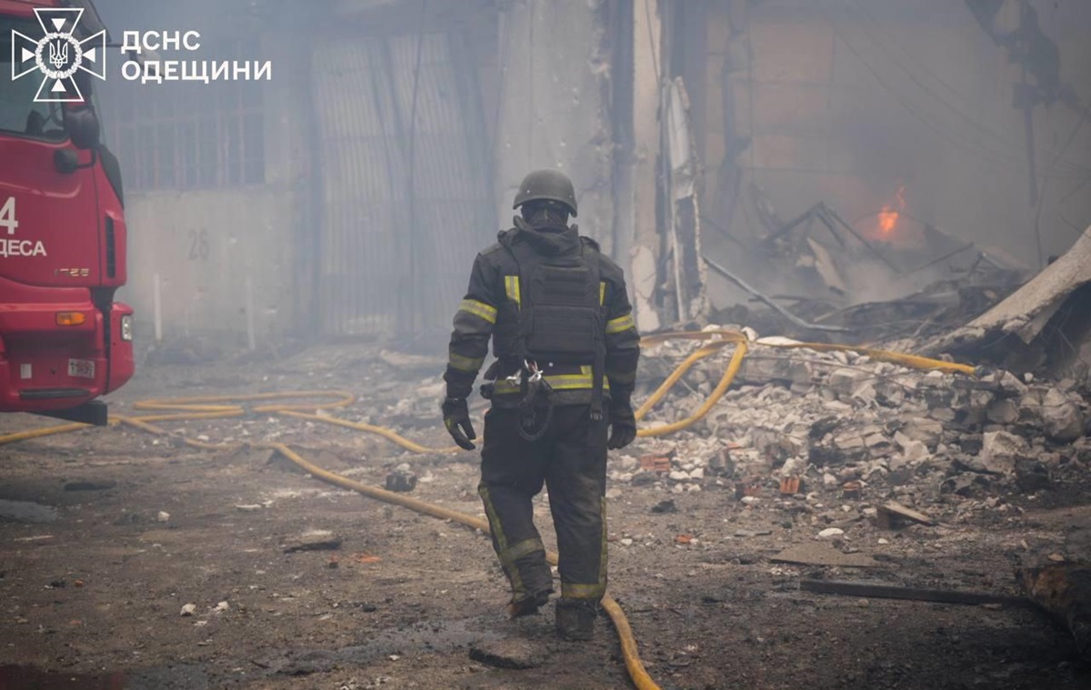 Новини України - В Україні понад мільйон людей без світла - МВС