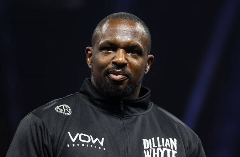 Вайт розповів, чому Усик не став захищати титул WBO