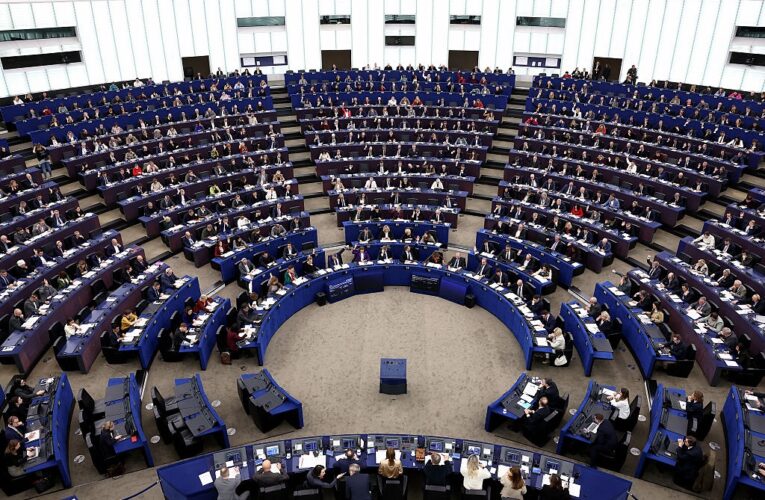 Європарламент прискорив розгляд “репараційного кредиту” Києву