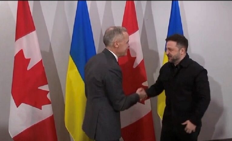 Зеленський прибув до Канади