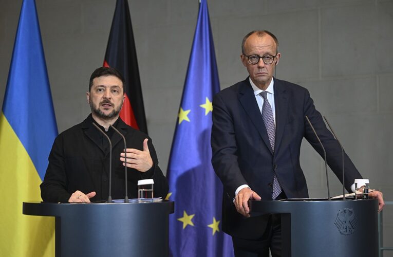 Зеленський: В Україні нема жодної електростанції, що не зазнала атаки РФ