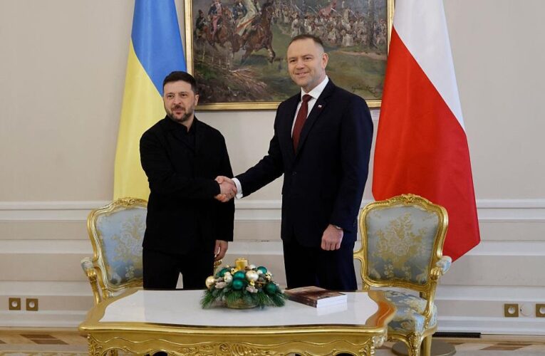 Зеленський вперше зустрівся з Навроцьким