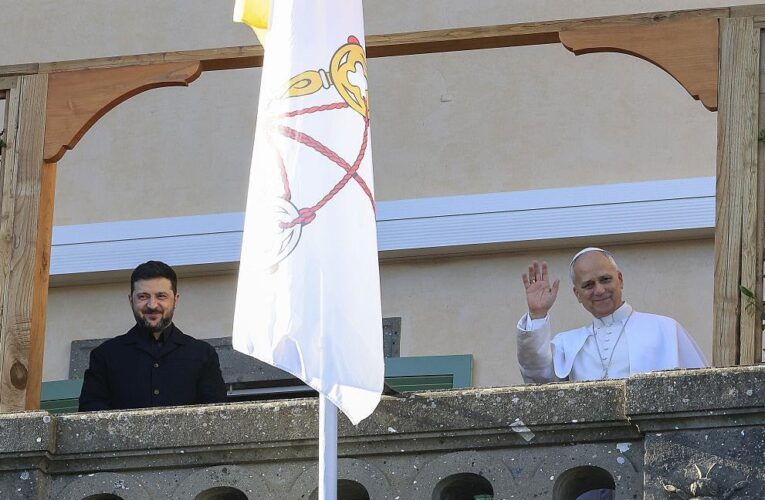 Зеленський зустрівся з Папою Римським