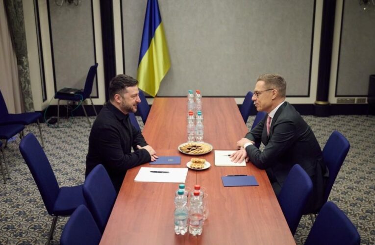 Зеленський зустрівся зі Стуббом в Берліні