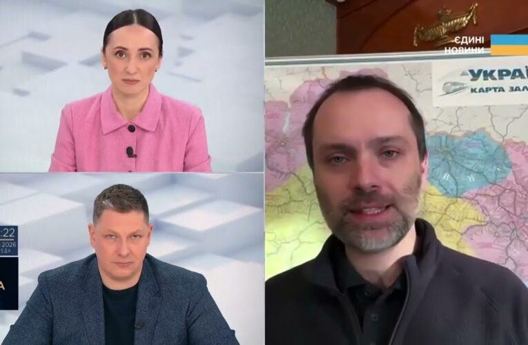 Вагони незламності, обіди та тепло: як допомагають пасажирам | Олександр Перцовський