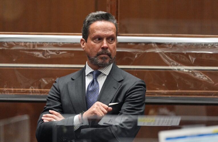 Адвокат відмовився захищати Ніка Райнера у справі про вбивство батьків