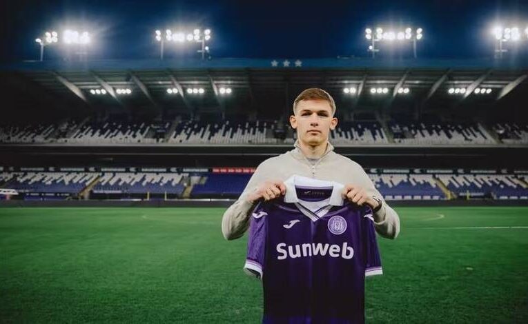 Андерлехт придбав українського форварда Данила Сікана