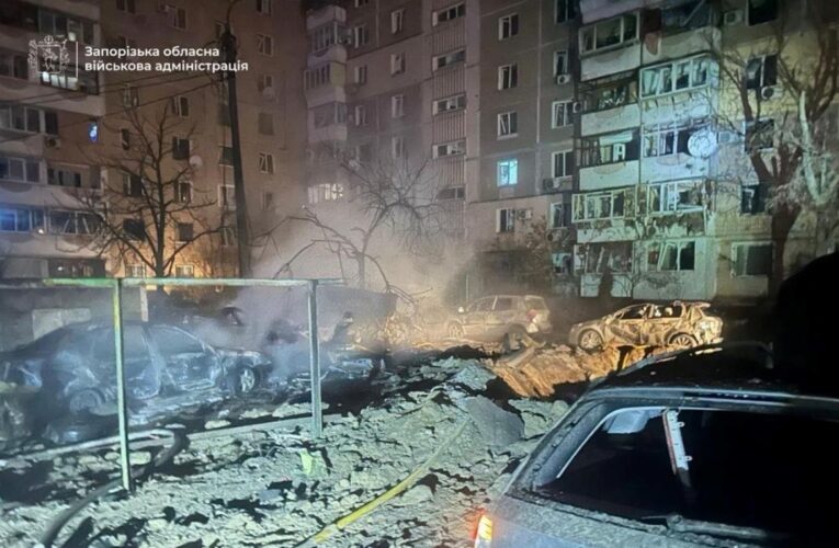 Атака на Запоріжжя: пошкоджено 12 будинків та десятки авто