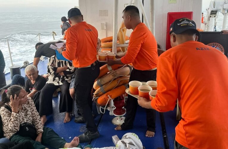 Біля Філіппін затонув пором, на борту якого були сотні людей