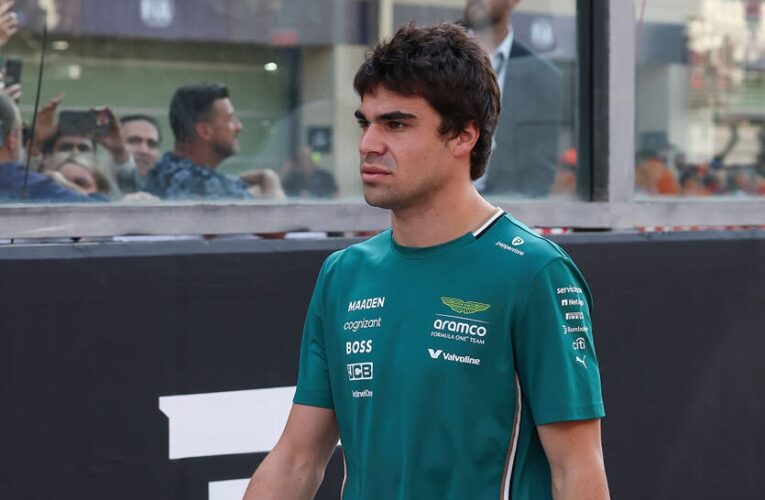 Болід Астон Мартін демонструє розчаровуючі результати на тестах