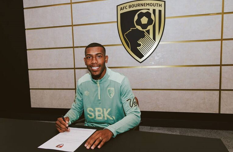 Борнмут оголосив про заміну Семеньо