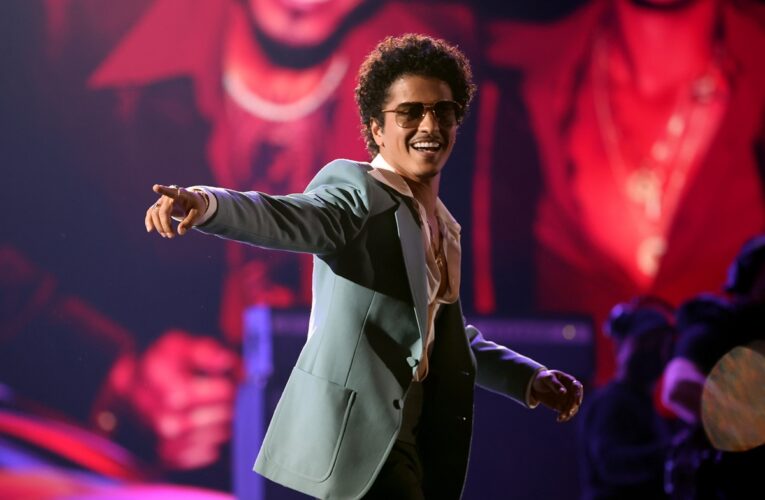 Бруно Марс анонсував перший сольний альбом за майже 10 років