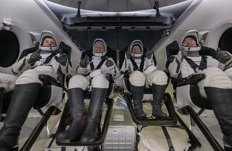 Екіпаж МКС уперше достроково повернувся на Землю