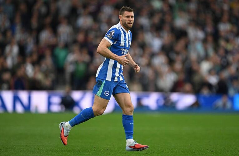 Екс-гравець Ліверпуля та Ман Сіті відзначив 25-й поспіль рік виступів в АПЛ