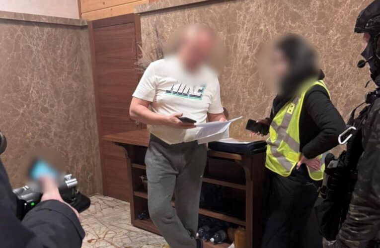 Екс-нардепу оголосили про підозру в захоплення землі в Києві